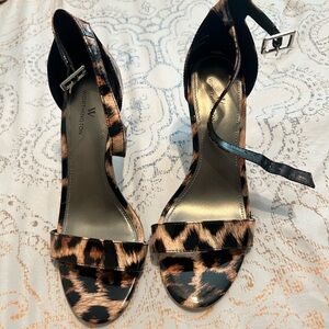 Animal print size 7 heels. 3 1/2 inch heel.